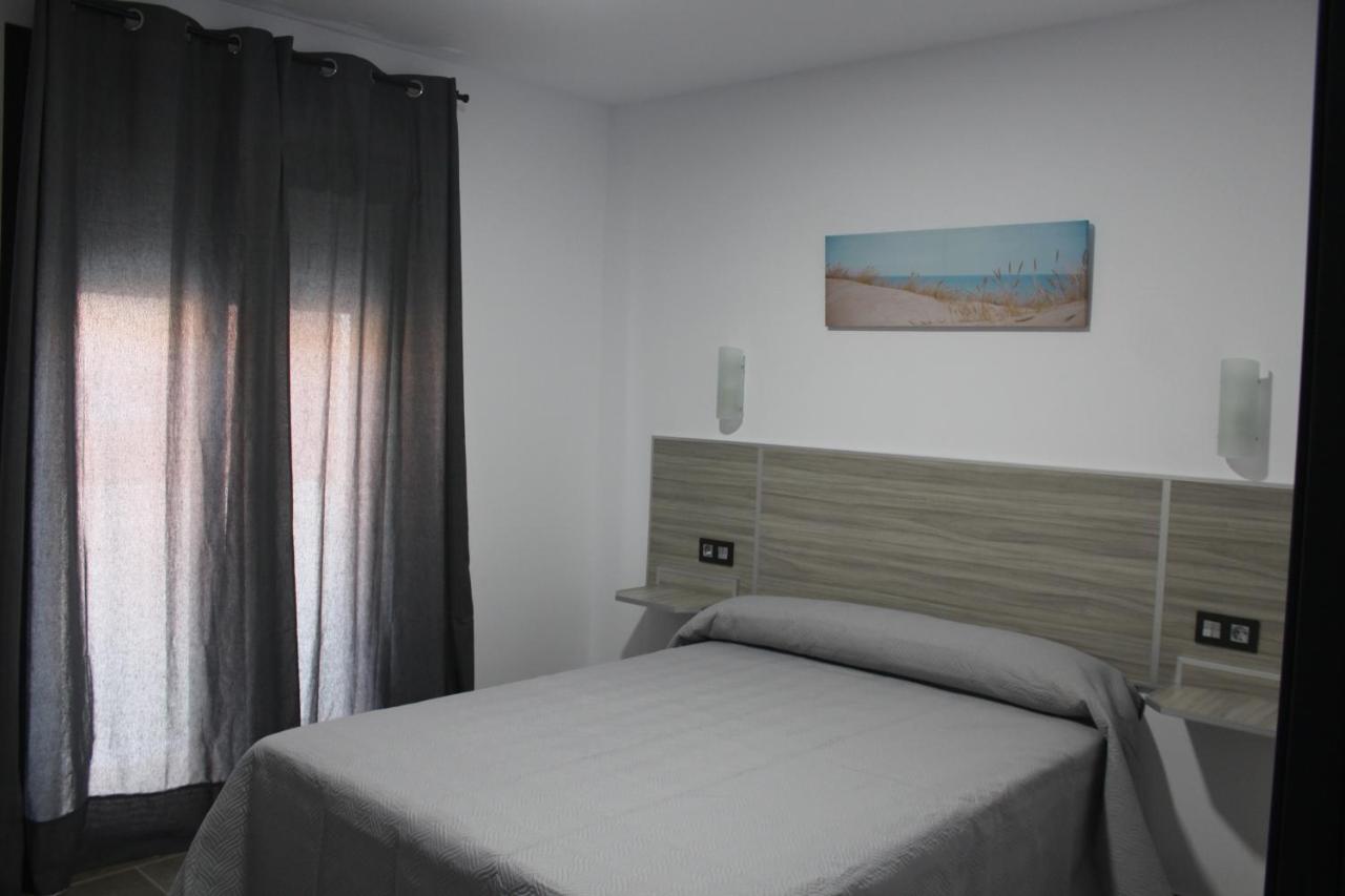 Hostal Maria Jose Conil De La Frontera Bagian luar foto