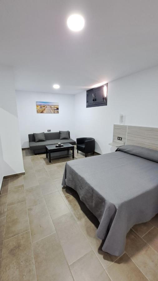 Hostal Maria Jose Conil De La Frontera Bagian luar foto