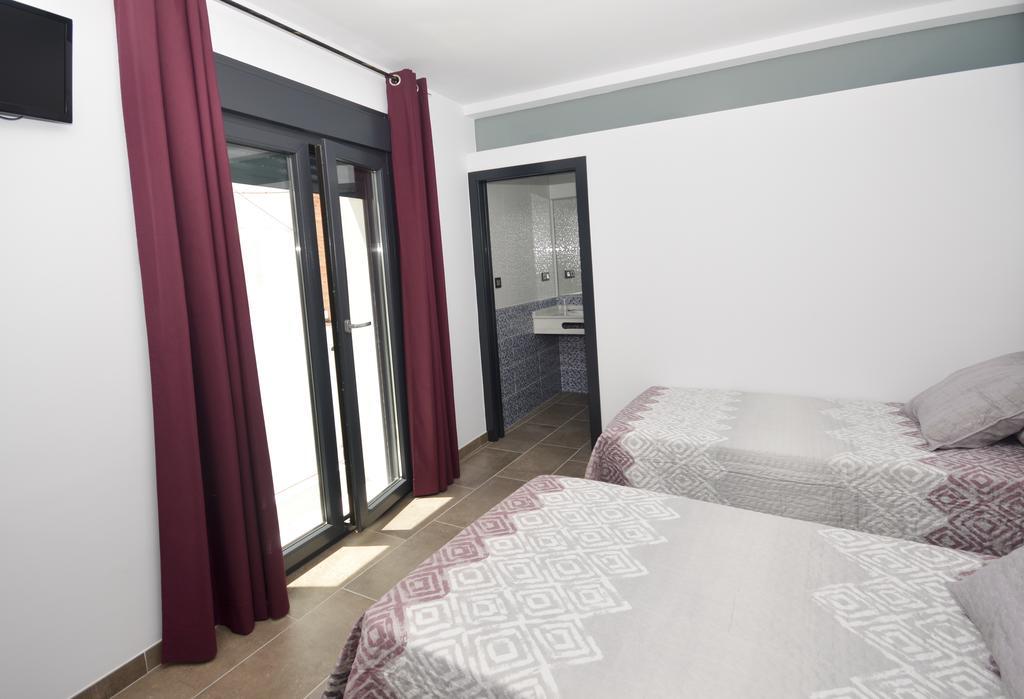Hostal Maria Jose Conil De La Frontera Bagian luar foto